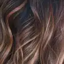 Comment réussir un ombré hair parfait sur cheveux courts et lisses astuces et inspirations